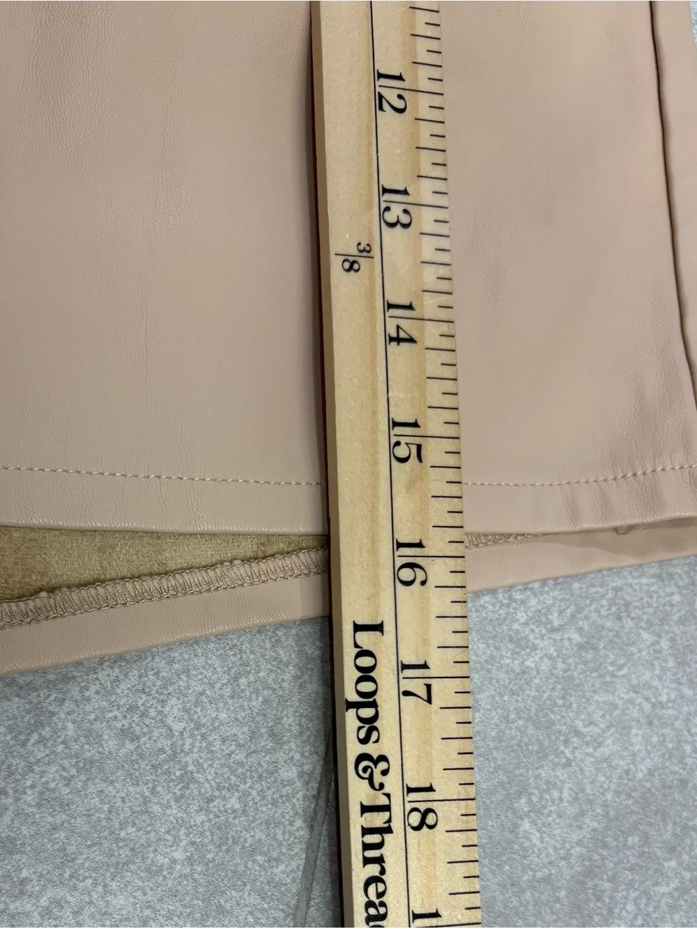 Sofia Jeans by Sofia Vergara Faux Leather Pleather Shorts Size 10 Tan